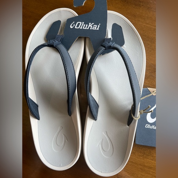 Women’s OluKai Flip Flops Sandal Shoe 10 New NWT - Picture 3 of 4
